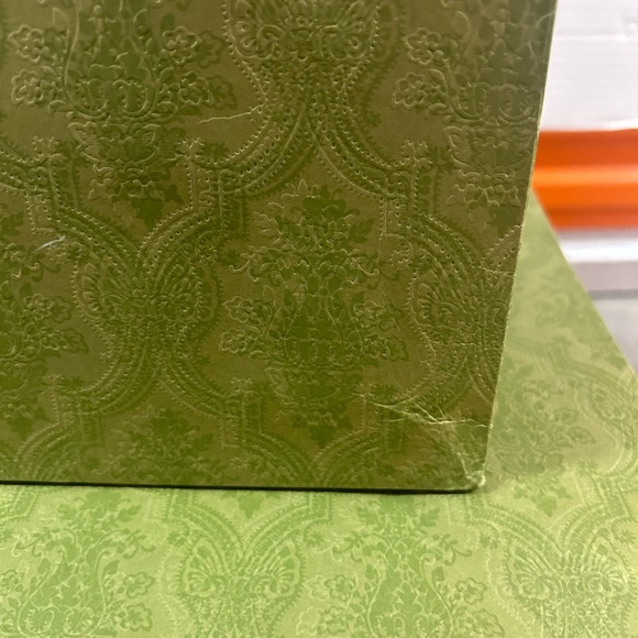 2 Gucci Shopping Bags - Picture 3 of 11